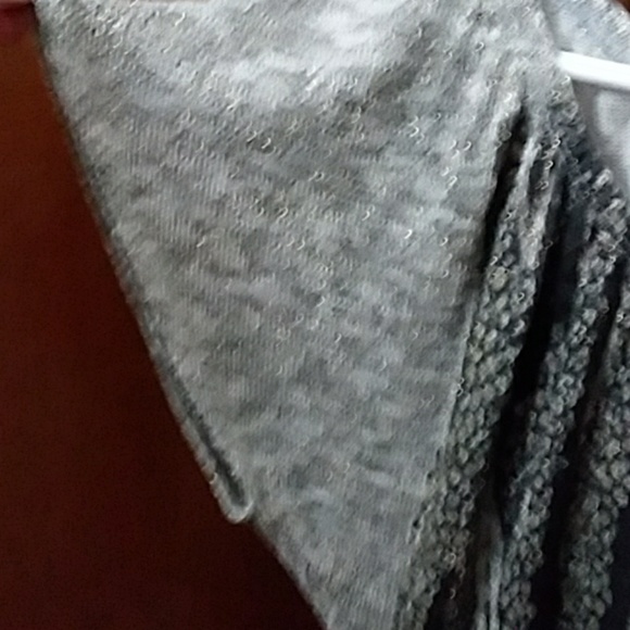 Blouse - Picture 3 of 3